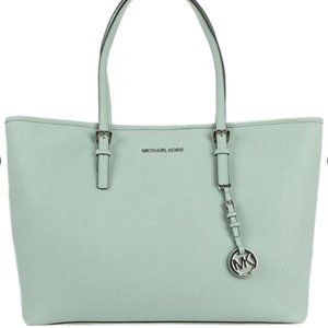 Michael Kors Jet Set Tote: mint